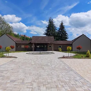 Szepasszonyvoelgy Apartament